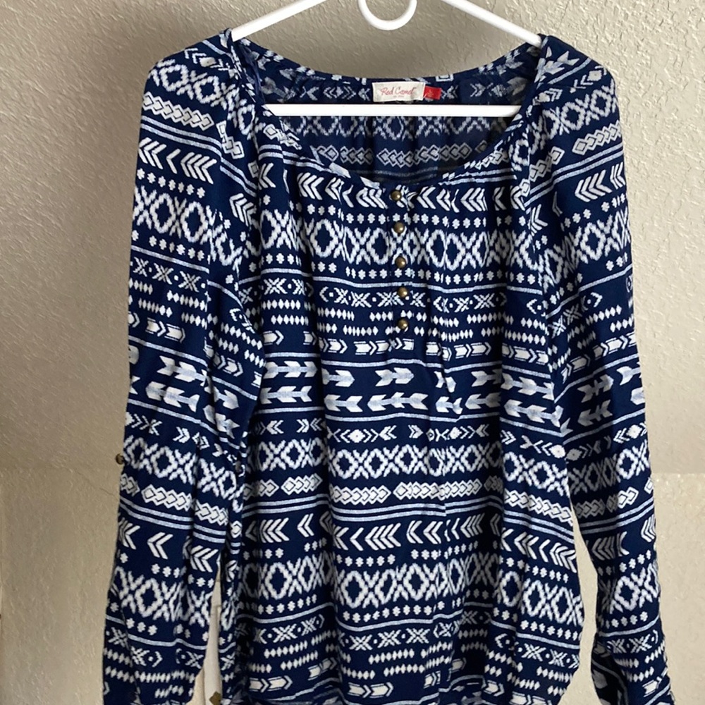 Red Camel women’s size large blouse
